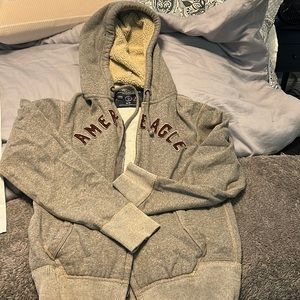 Great, American Eagle, size Medium, men’s hoodie jacket! Used, good condition.